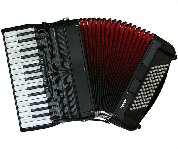Fantini SP/30/T 72 Bass Piano Accordion - Accordion Lounge