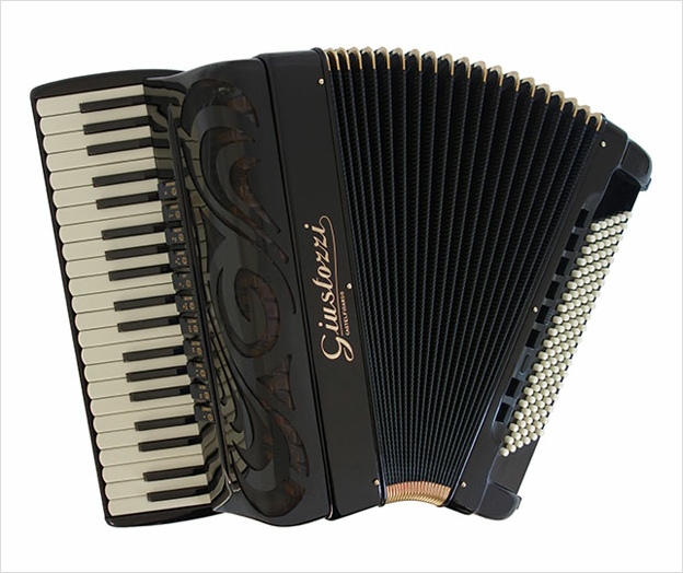 Giustozzi Mod 12 Musette Piano Accordion - The Accordion Lounge