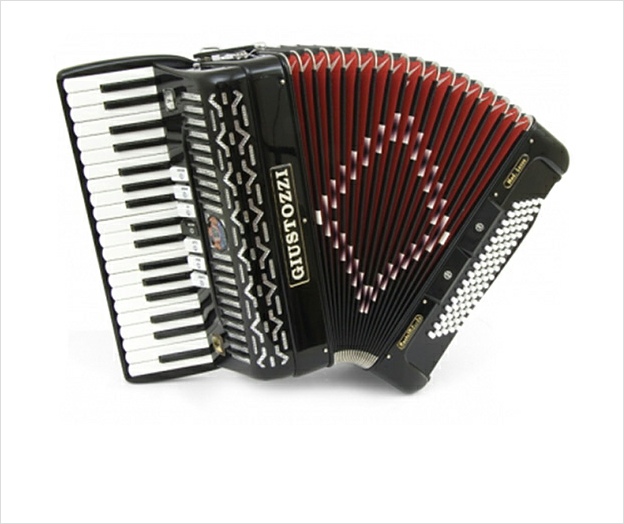 Giustozzi Mod 7/S Piano Accordion Giustozzi Mod 7/S Piano Accordion - The Accordion Lounge