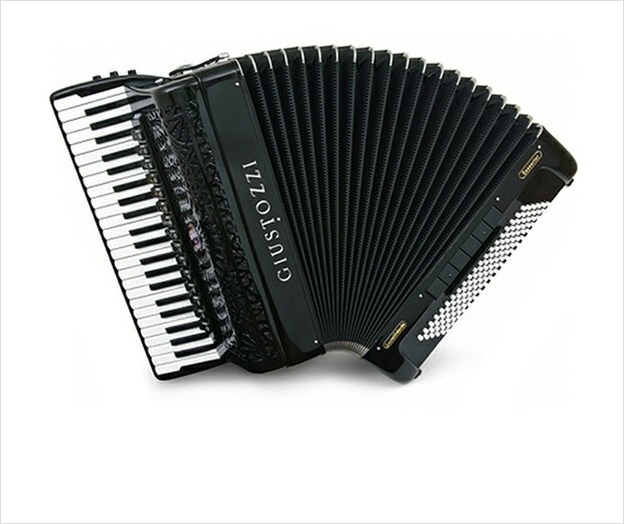 Giustozzi Mod 1040/P Free Bass Converter Piano Accordion - The Accordion Lounge